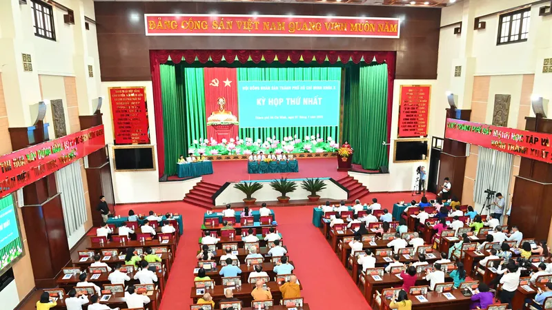 Quang cảnh kỳ họp thứ nhất HĐND TPHCM khóa X