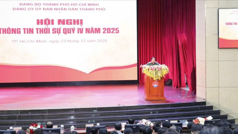 Đảng ủy UBND TPHCM thông tin các vấn đề thời sự quý 4-2025