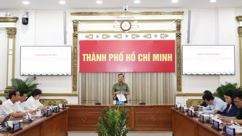 Quang cảnh buổi làm việc