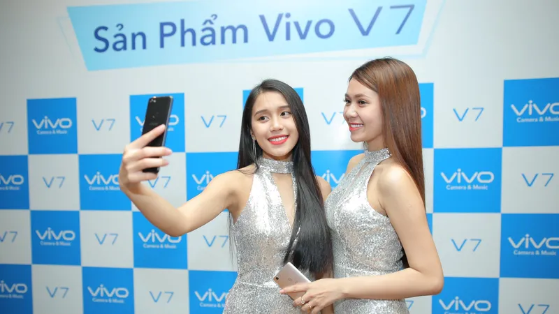 Vivo V7 tập trng vào khả năng chụp selfie 