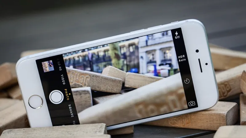 iPhone 6 Lock Nhật đang được các cửa hàng bán chưa đến 2 triệu đồng