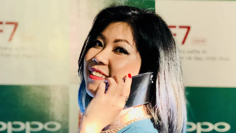 Trong top 10 hitlist model hot nhất của OPPO thì F7 đứng hạng nhất