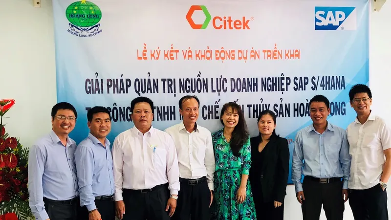 Đại diện CITEK và Thủy sản Hoàng Long tại lễ ký kết