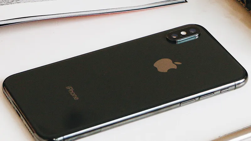 iPhone X vẫn đáng mua, đáng dùng