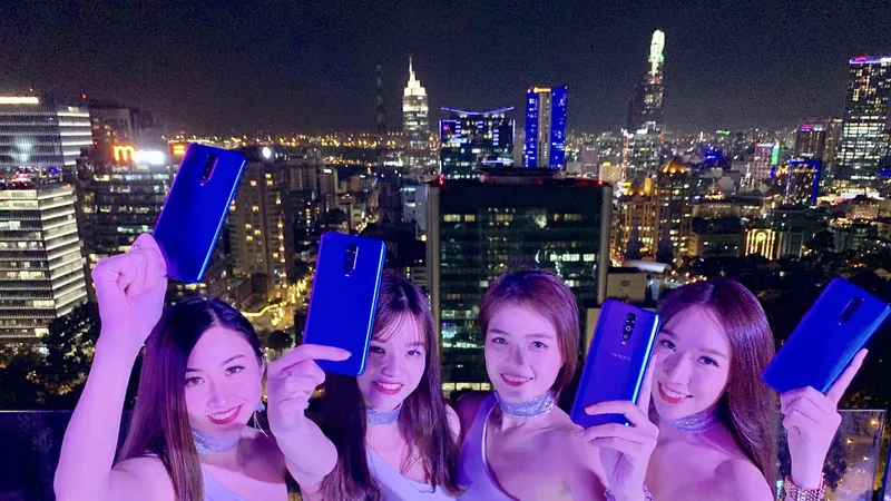 OPP R17 Pro đã chính thức ra mắt