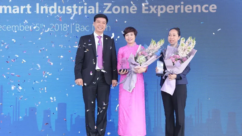 Đại diện Microsoft Việt Nam, SAIGONTEL và Tech Data 