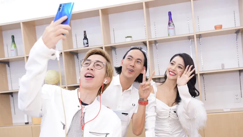 Trải nghiệm tại của hàng của Huawei