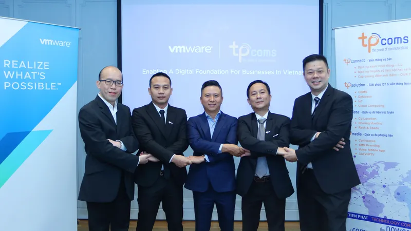 VMware và Tpcoms hợp tác thúc đẩy chuyển đổi lên đám mây của doanh nghiệp Việt Nam