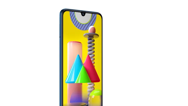 Galaxy M31 trang bị camera 64MP và ống kính macro chụp cận cảnh