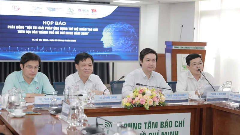 Họp báo công bố cuộc thi