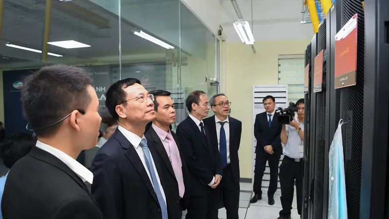 Viettel tài trợ phòng Lab mạng 4G LTE dành cho sinh viên 