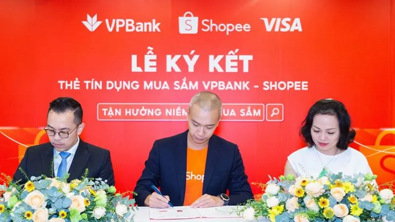 Shopee hợp tác cùng VPBank và Visa ra mắt thẻ tín dụng VPBank - Shopee
