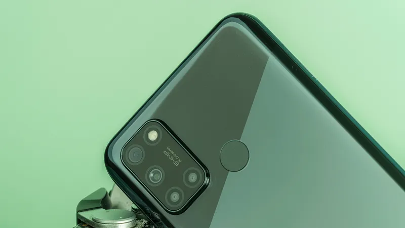 Chương trình pre-order realme 7i với bộ quà tặng hấp dẫn 