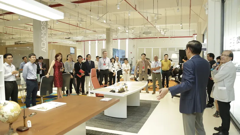 Mitbox của Adamos linh động và hiện đại