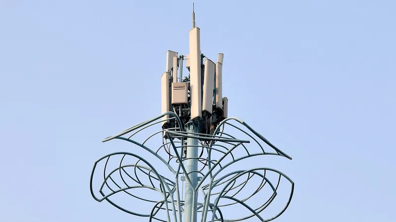 Trạm 5G MobiFone