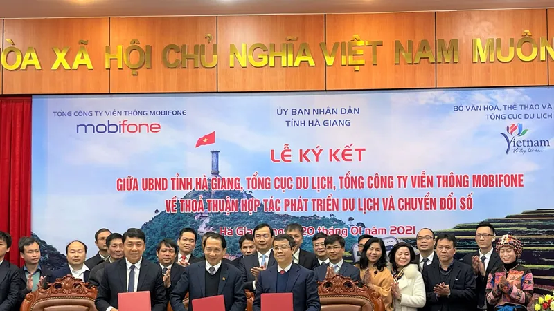 MobiFone, Tổng cục Du lịch Việt Nam và UBND tỉnh Hà Giang ký kết thỏa thuận hợp tác phát triển du lịch 
