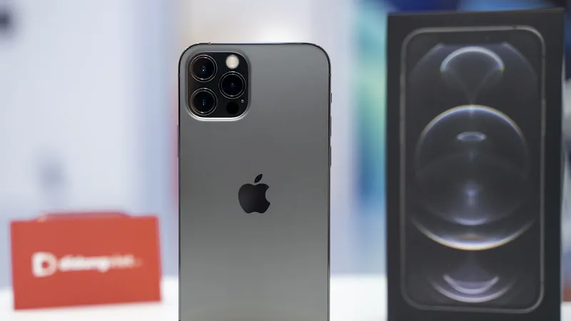 iPhone 12 vẫn là mặt hàng được săn đón nhiều trong dịp sát Tết