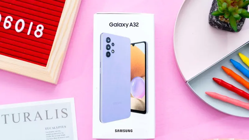 Galaxy A32, smartphone tầm trung với thiết kế thời thượng