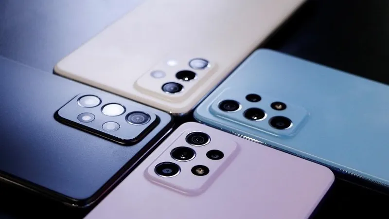 Galaxy A52 và A72 sẽ lên kệ FPT Shop vào ngày 22-3 tới đây