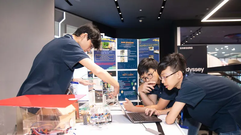 Cuộc thi Solve for Tomorrow 2021 nhằm khuyến khích các em ứng dụng công nghệ vào trong thực tiễn