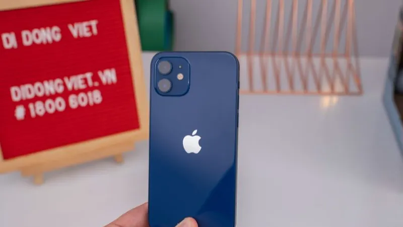 iPhone 12 bất ngờ hạ giá xuống dưới 15 triệu đồng