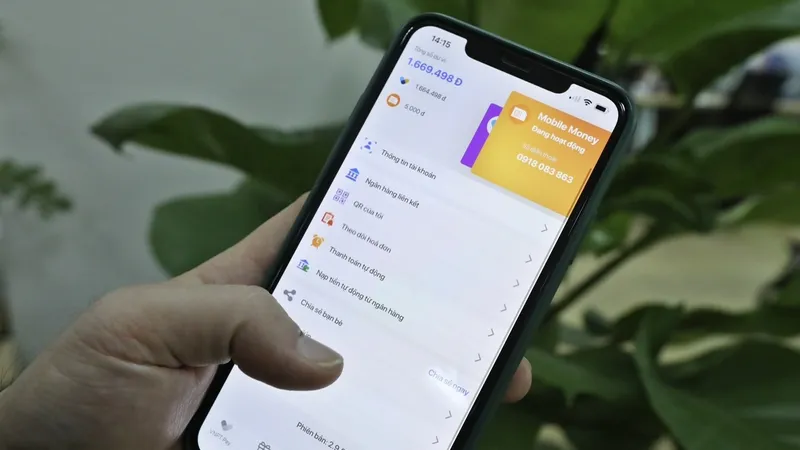 Mobile Money mang lại tiện dụng cho khách hàng