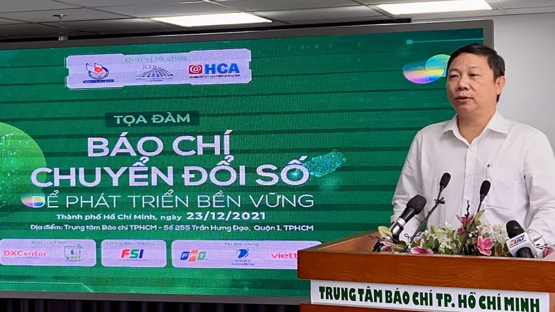 Phó Chủ tịch UBND TPHCM Dương Anh Đức phát biểu tại tọa đàm. Ảnh: T.BA