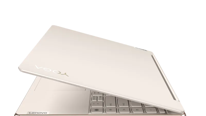 Lenovo mang đến nhiều trải nghiệm mới với loạt laptop Yoga 