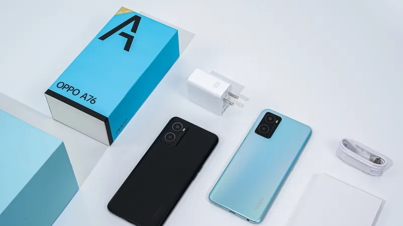 OPPO A76 với sạc siêu nhanh SUPERVOOC 