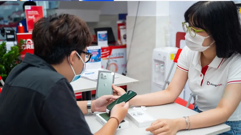 iPhone màu xanh lá mở đường hạ giá cho các loại iPhone khác