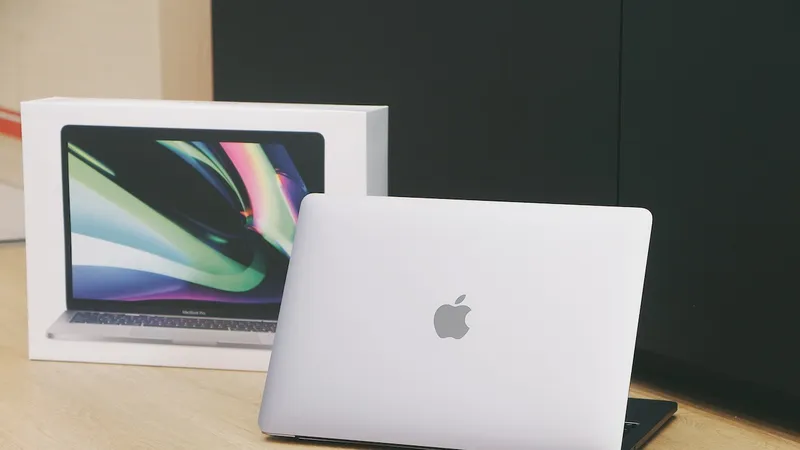 MacBook Pro M2 2022 