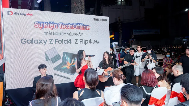 Sự kiện được diễn ra trong một không gian âm nhạc Acoustic thân tình, gần gũi