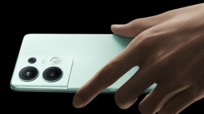 Oppo Reno9 Pro+ màu Xanh bạc hà đặc biệt