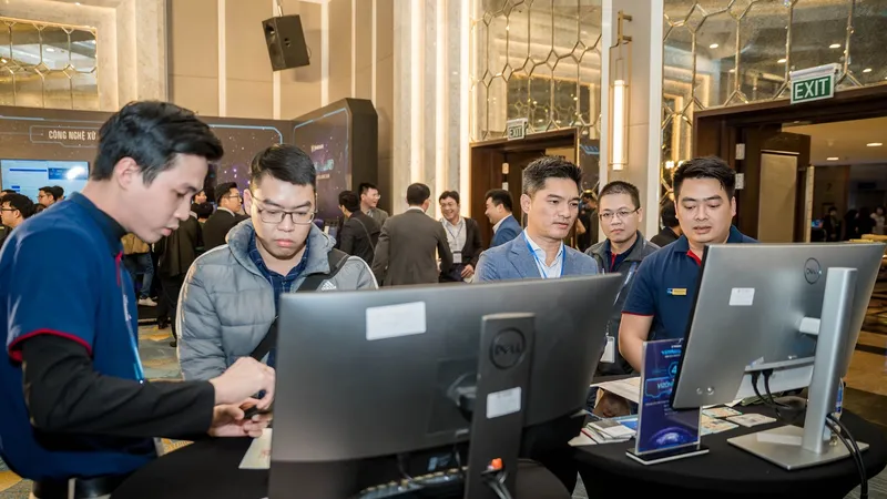 Người dùng trải nghiệm VinBase