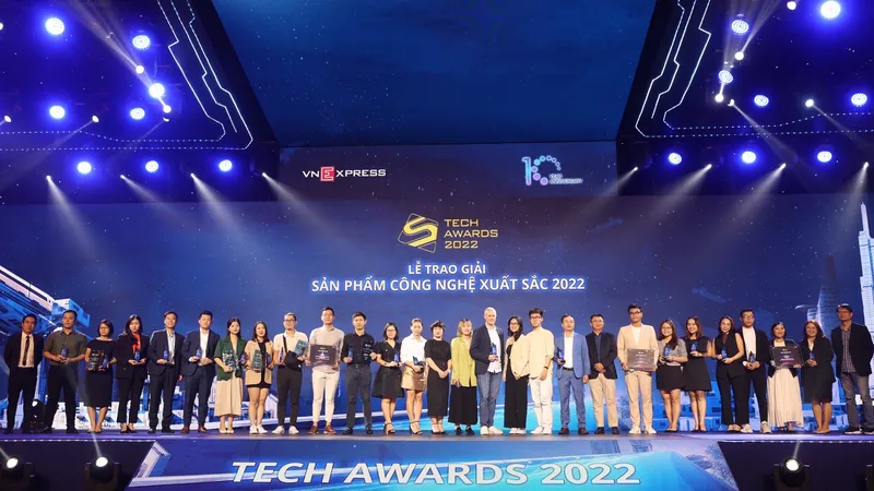 Đại diện các thương hiệu nhận giải thưởng tại Tech Awards 2022 