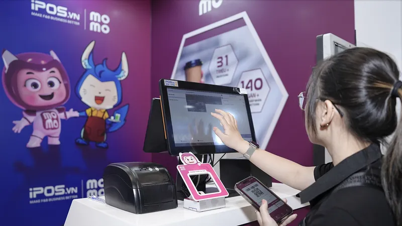 MoMo và iPOS.vn mang đến loạt giải pháp công nghệ toàn diện 