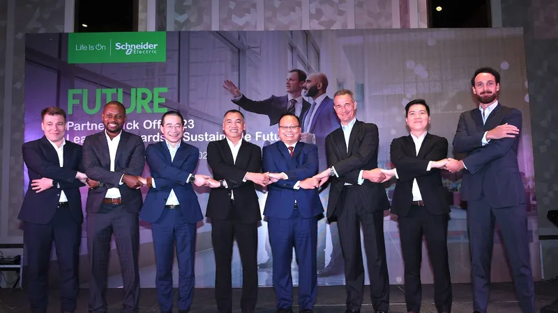 Schneider Electric Việt Nam ký kết hợp tác cùng Asia Clean Capital Việt Nam
