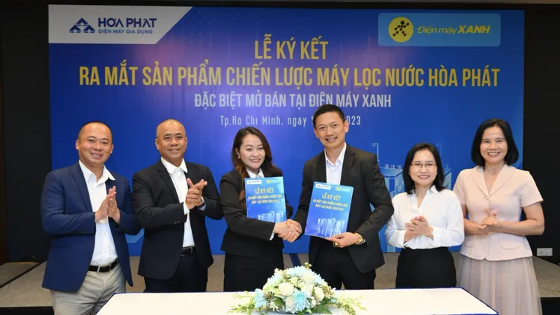 Điện máy Xanh và Điện máy gia dụng Hòa Phát ký kết hợp tác chiến lược