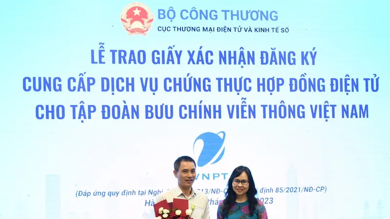 Tập đoàn VNPT nhận quyết định cung cấp dịch vụ chứng thực hợp đồng điện tử