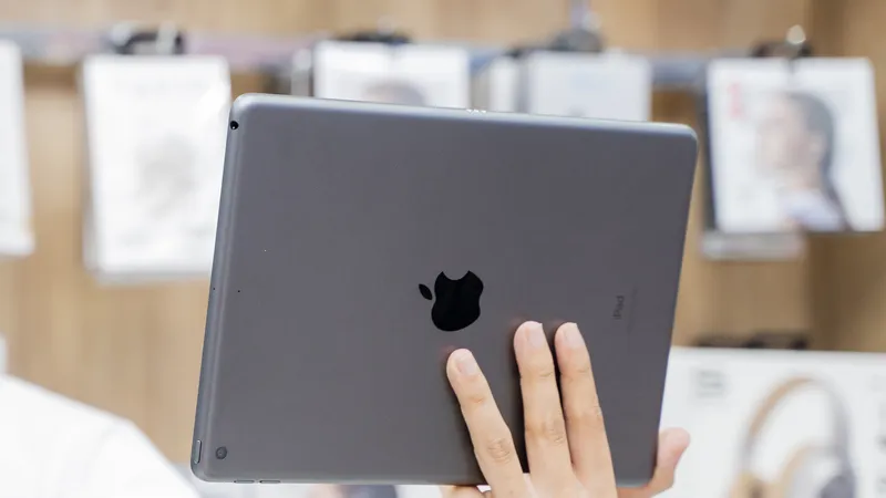 Di Động Việt tung ưu đãi cho iPad, MacBook dịp Back to school