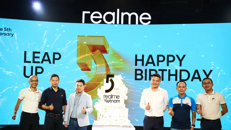 realme đón sinh nhật tại Việt Nam