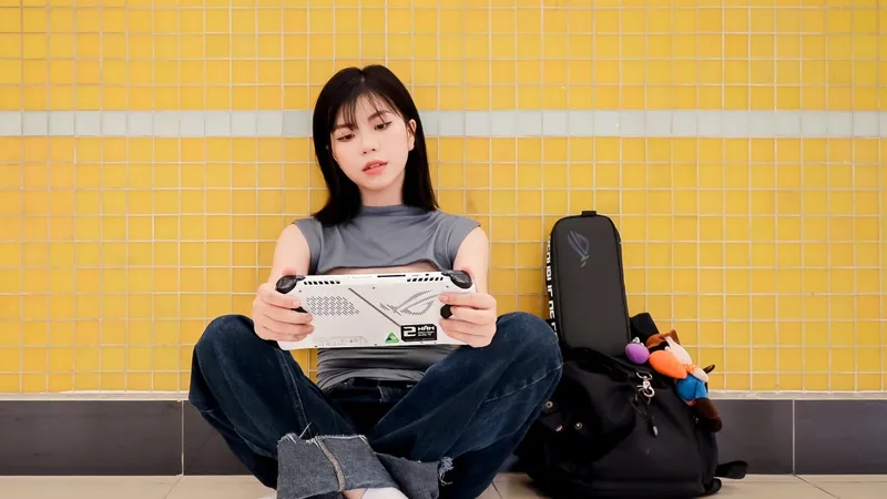 Máy chơi game cầm tay ROG Ally sở hữu trọng lượng siêu nhẹ.