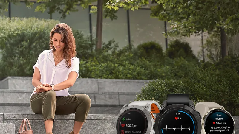 Ứng dụng Điện tâm đồ (ECG), đã được kiểm nghiệm lâm sàng và được Cục Quản lý Thực phẩm và Dược phẩm Hoa Kỳ (FDA) chứng nhận (FDA-cleared)