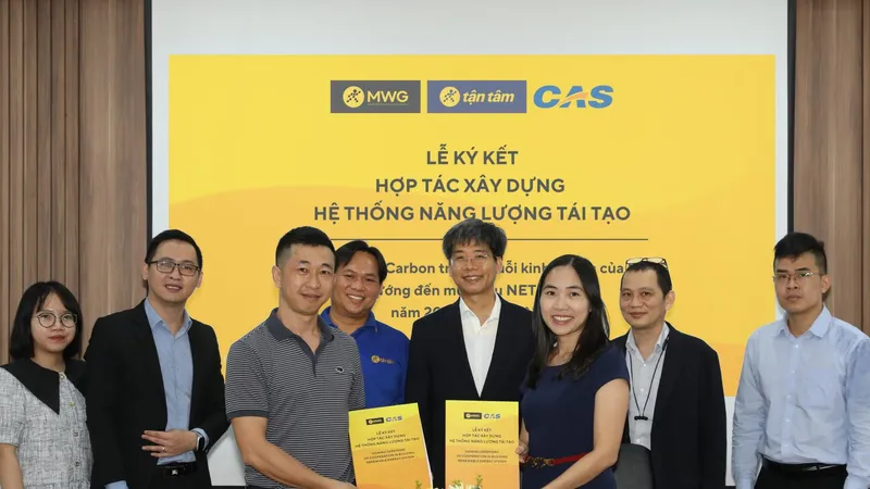 Lễ ký kết triển khai các dự án Năng lượng xanh và kinh tế tuần hoàn giữa Thế Giới Di Động và CAS Energy