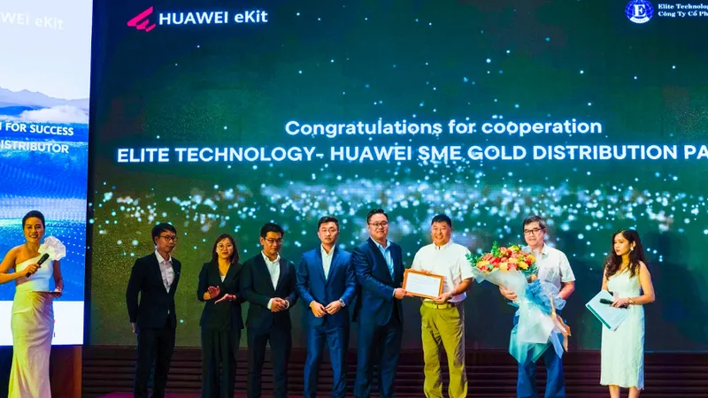 Huawei hợp tác Elite Technology phân phối hệ sinh thái giải pháp Huawei eKit tại Việt Nam