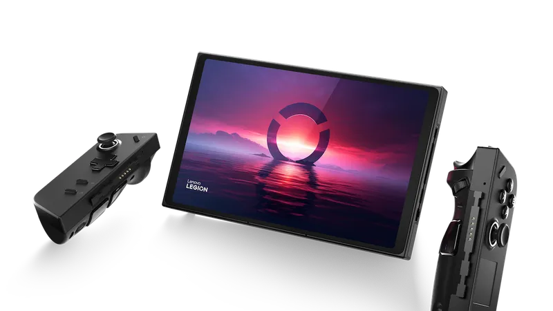 Legion Go, thiết bị cầm tay gaming chạy Windows 11 đầu tiên của Lenovo
