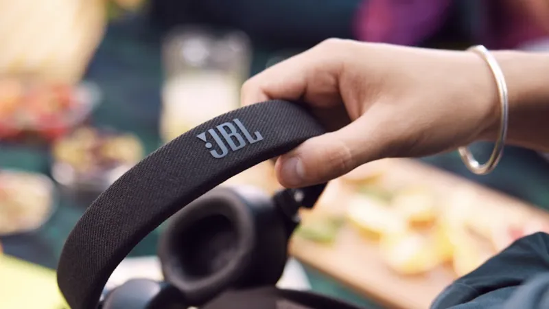 JBL Live 670NC