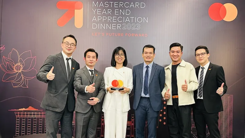 Payoo nhận giải thưởng từ Mastercard