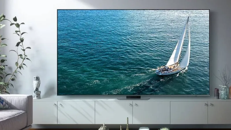 Tivi 98 inch QLED (98Q80C), sản phẩm TV cỡ lớn của Samsung