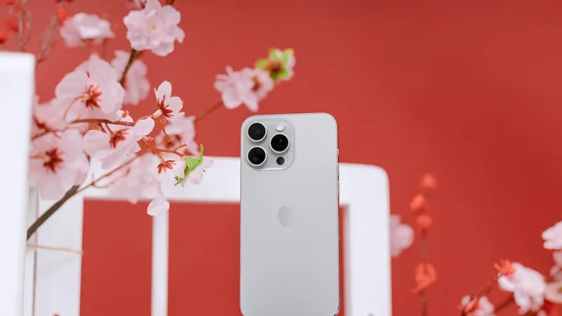 iPhone 15 Pro Max 256GB giá 32,39 triệu đồng.